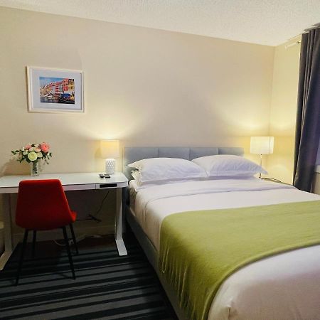 Joe'S Cozy And Quality Place In YYC Exteriér fotografie